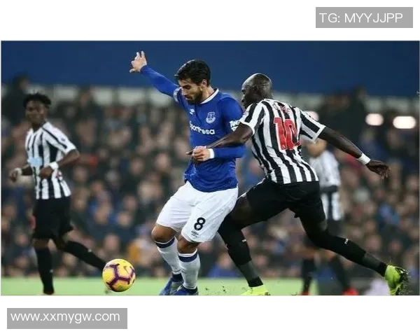 纽卡斯尔联对阵西汉姆联的精彩赛事回顾与分析