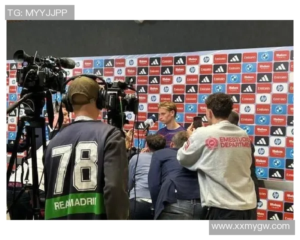 亚马尔点着火药桶！西媒怒批 皇马7万球迷反击：预备狂嘘他