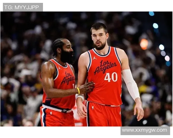 快船3连败？戏法一中心或缺阵，祖巴茨内线力压对手，哈登得分再冲30＋